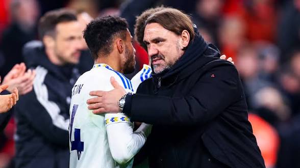 NEVER Talk About Leeds Again!” – Farke Explodes at Sky Sports Pundit After Man United Shocker