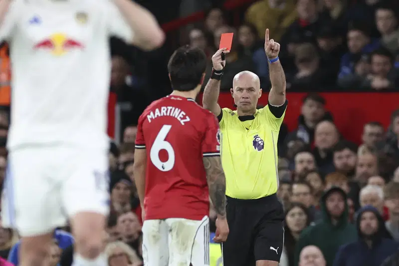 FA DROP SHOCKING Verdict on Lisandro Martínez Red Card vs Leeds United – Fans FURIOUS!